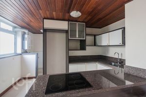 Image 12 - 505577