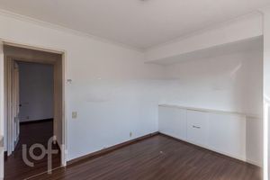 Image 8 - 506249