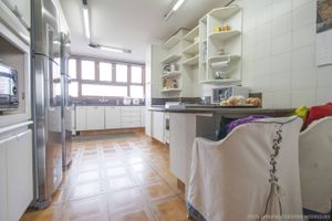 Image 38 - 5070