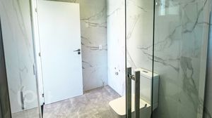 Image 18 - 508000