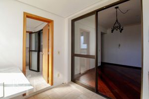 Image 10 - 508128