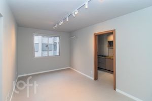 Image 1 - 511558