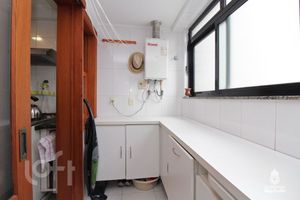 Image 11 - 518602