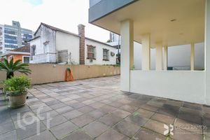 Image 29 - 518812