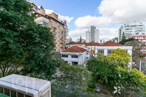 Image 24 - 518812