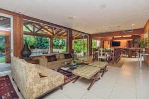 Image 8 - 522366