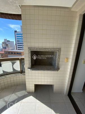 Image 19 - 523183