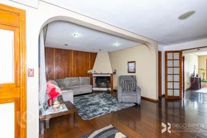 Image 30 - 523305