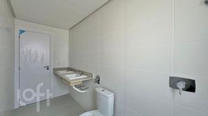Image 38 - 523578