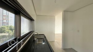 Image 42 - 523578