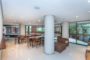 Image 65 - 523720