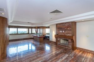 Image 13 - 523720