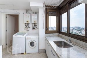 Image 37 - 523720