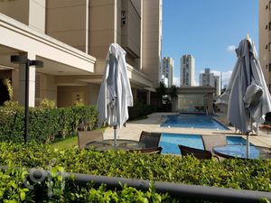 Image 10 - 524101