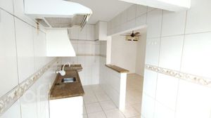 Image 22 - 525357