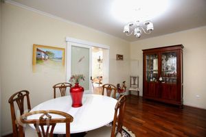 Image 3 - 525372