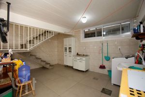 Image 40 - 525372