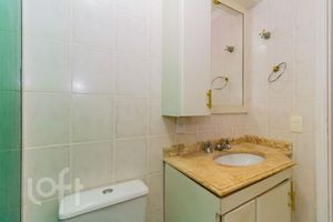 Image 16 - 525452