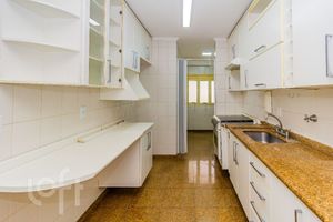 Image 36 - 525452