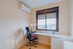 Image 19 - 526911