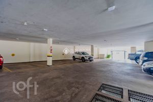 Image 22 - 526911