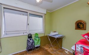 Image 8 - 5285