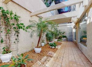 Image 3 - 530111
