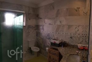 Image 3 - 530301
