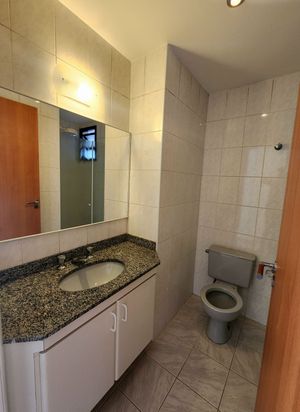 Image 6 - 530693