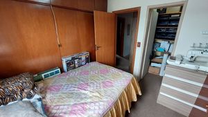 Image 34 - 530979