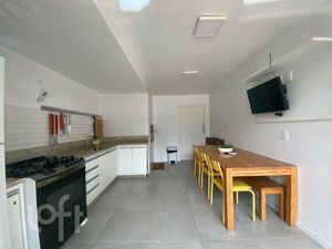 Image 10 - 536295