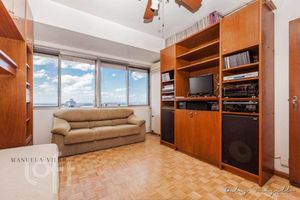 Image 9 - 538946