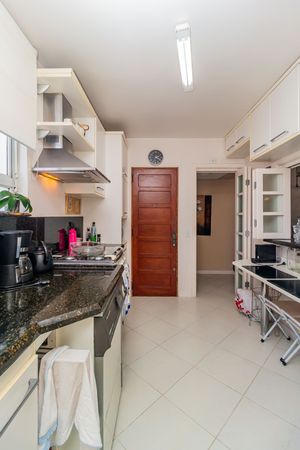 Image 39 - 539447