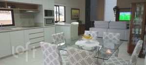 Image 4 - 540582