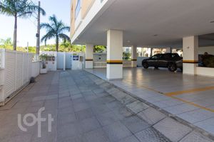 Image 22 - 541235