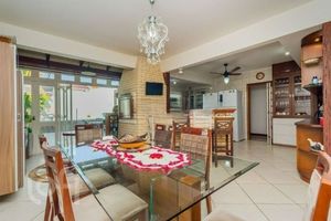 Image 4 - 541421