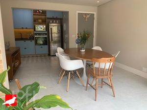 Image 11 - 542798