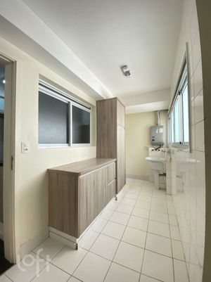 Image 42 - 542827