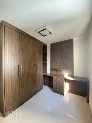 Image 32 - 542827