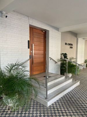 Image 20 - 543256