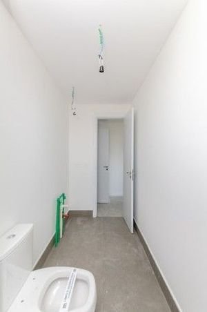 Image 29 - 543682