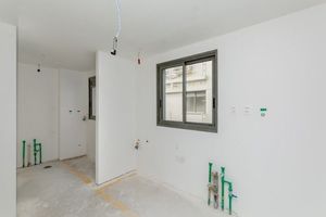 Image 27 - 543738