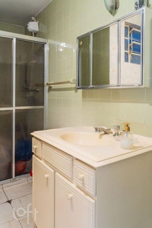Image 32 - 545559