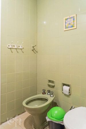 Image 33 - 545559