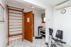 Image 38 - 546077