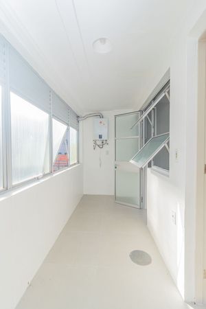 Image 10 - 546497