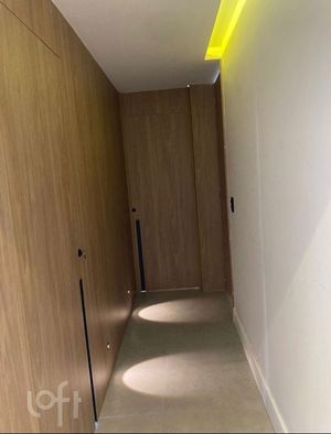 Image 5 - 546702