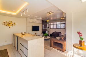 Image 25 - 547041