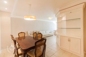 Image 35 - 547086