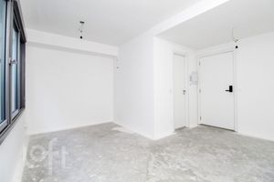 Image 11 - 547484